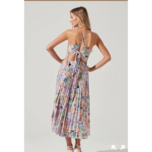 New ASTR the Label Blythe Floral Plisse Midi Dress Coral Multi Size XS Pleated - Picture 2 of 6